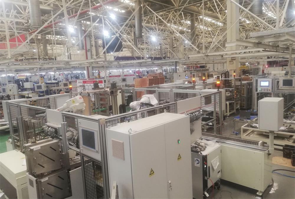 拖拉机底盘装配线